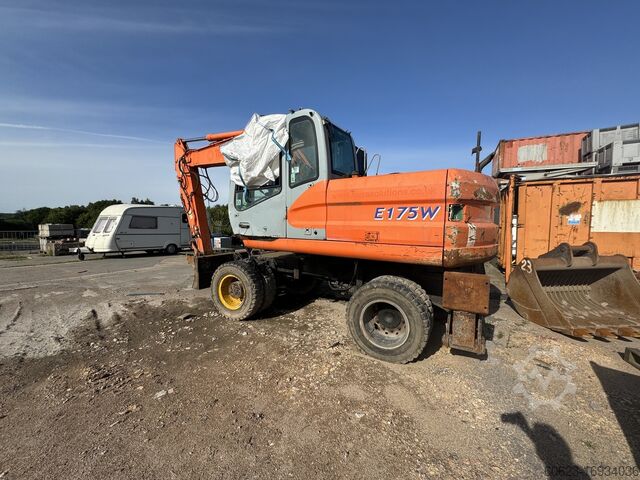 Мини-экскаватор TAKEUCHI TB216