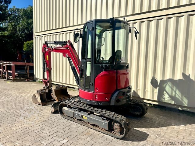Мини-экскаватор YANMAR VIO26-6 / 2022 BJ / 1.119 H / 3 x Löffel