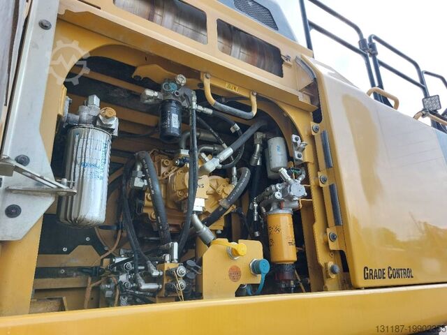 Гусеничный экскаватор Caterpillar 352FL XE MHD (17m demoliton)