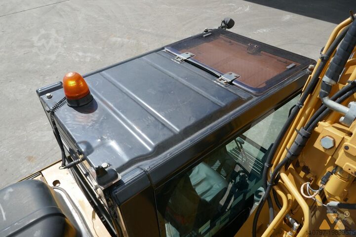 Гусеничный экскаватор Caterpillar 320ELRR