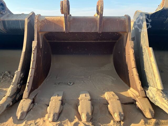 Гусеничный экскаватор Caterpillar 395 (Saudi Arabia)