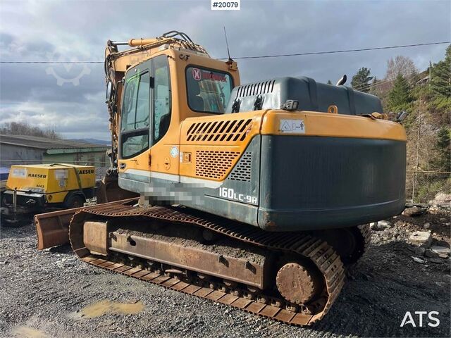 Гусеничный экскаватор Hyundai Robex 160LC-9A excavator w/ cleaning bucket, diggi