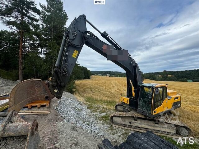 Гусеничный экскаватор Volvo EC250DL Crawler excavator w/ bucket. Replaced chas