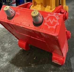 Гусеничный экскаватор Case CX700 ME