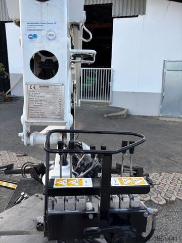 Гусеничная рабочая платформа Oil & Steel Octopussy 14.12 Twin