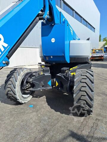 Шарнирная стрела Genie ZX 135