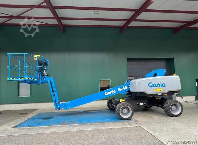 Телескопическая рабочая платформа Genie S-45 XC
