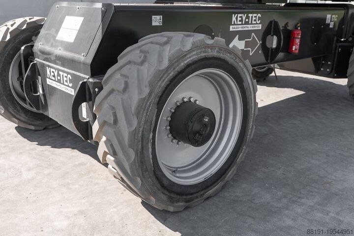 Телескопическая платформа JLG 1350 SJP