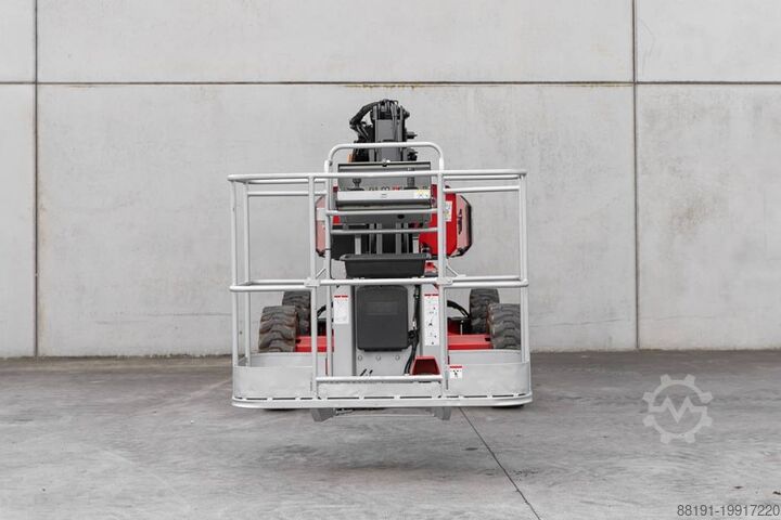 Шарнирно-телескопическая рабочая платформа Manitou ManGo 12