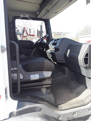 Платформа, установленная на грузовике Ruthmann T 330.1