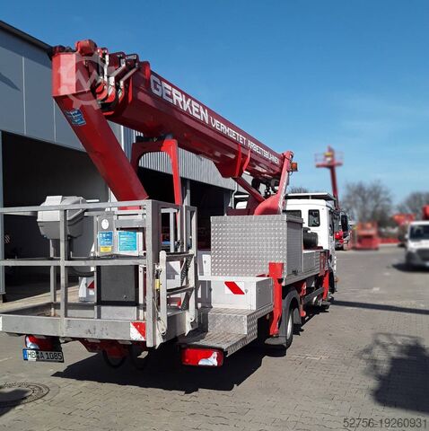 Платформа, установленная на грузовике Ruthmann T 330.1