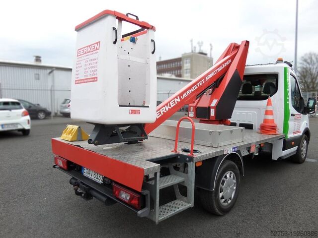 Платформа, установленная на грузовике France Elevateur Topy 11.1