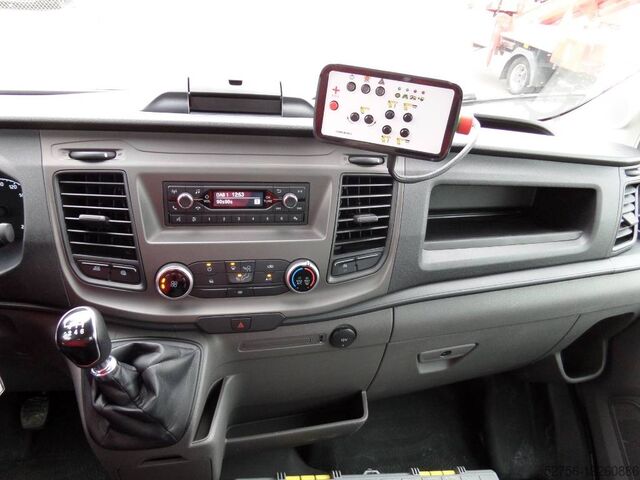 Платформа, установленная на грузовике France Elevateur Topy 11.1