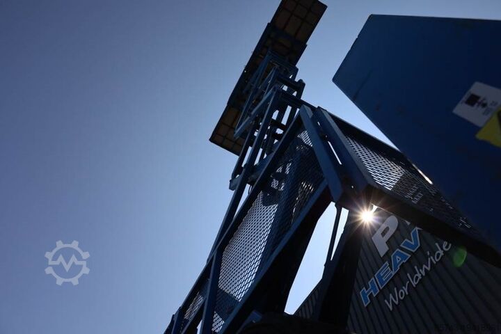 Ножничный подъемник Genie GS5390 Diesel, 4x4 Drive, 18.15m Working Height, 6