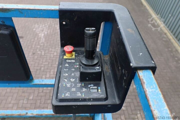 Ножничный подъемник Genie GS5390 Diesel, 4x4 Drive, 18.15m Working Height, 6