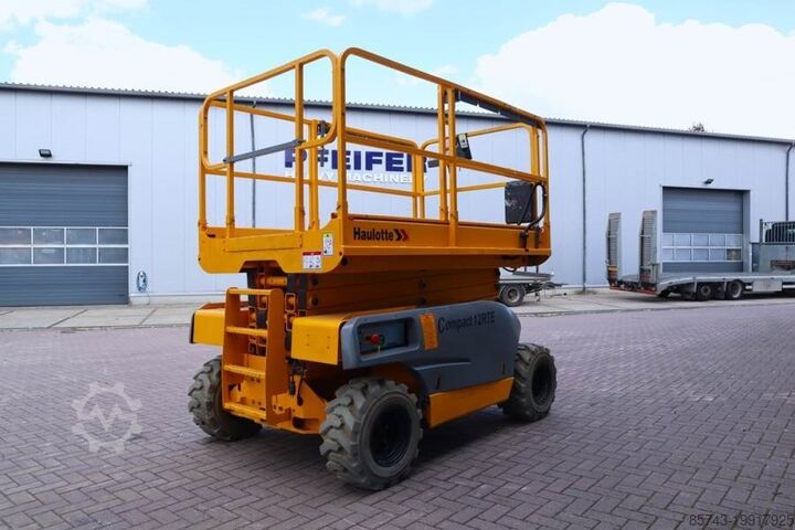 Ножничный подъемник Haulotte Compact 12RTE Electric, 12m Working Height, 450kg