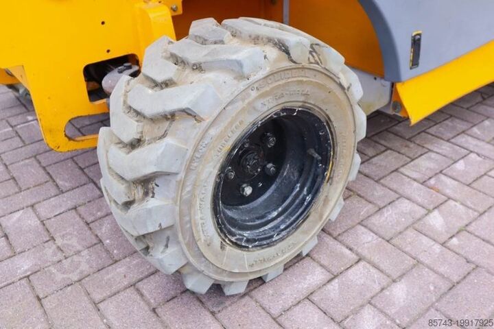 Ножничный подъемник Haulotte Compact 12RTE Electric, 12m Working Height, 450kg