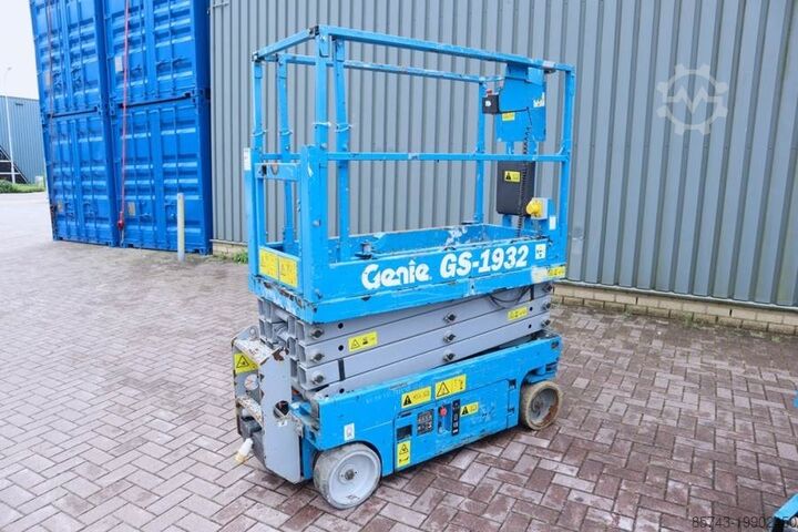 Ножничный подъемник Genie GS1932 Electric, Working Height 7.8 m, 227kg Capac