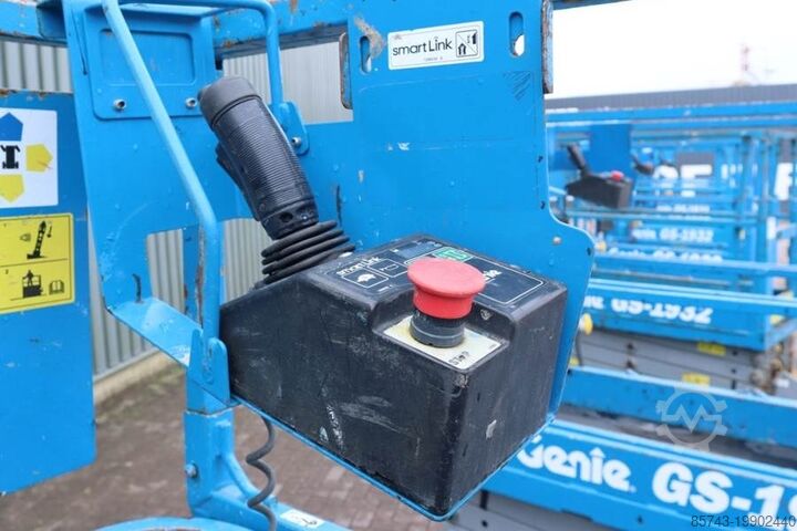 Ножничный подъемник Genie GS1932 Electric, Working Height 7.8 m, 227kg Capac