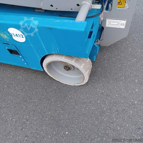 ножничный подъёмник Genie GS 4047