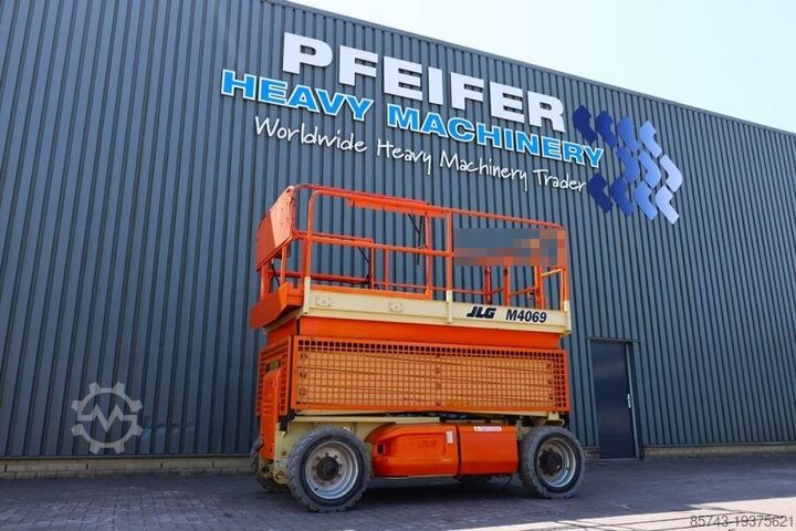 Ножничный подъемник JLG M4069 Hybrid, 14.2m Working Height, 360kg Capacity
