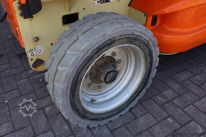 Ножничный подъемник JLG M4069 Hybrid, 14.2m Working Height, 360kg Capacity