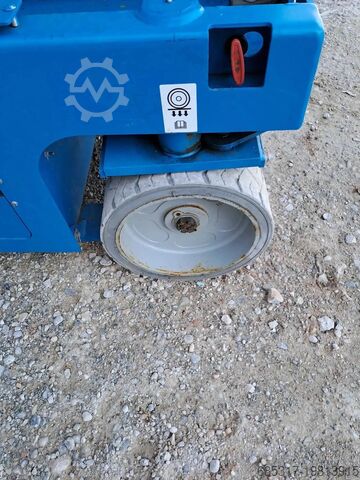 ножничный подъёмник Genie GS 4047