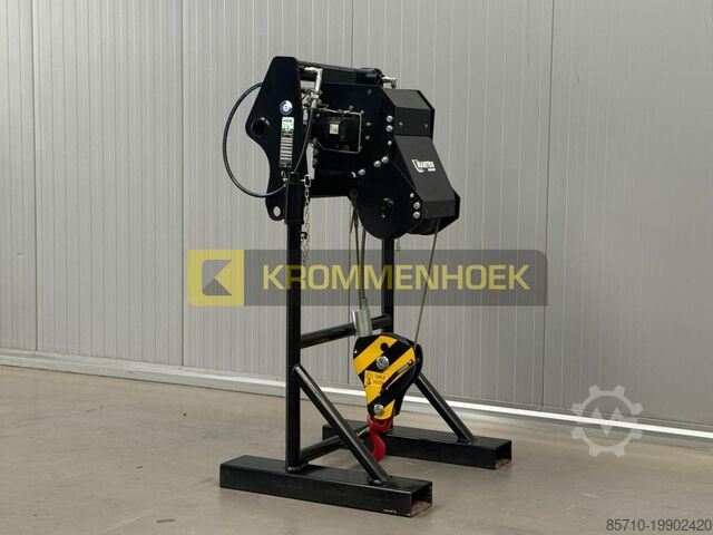 Телескопический погрузчик Manitou Winch 3 ton