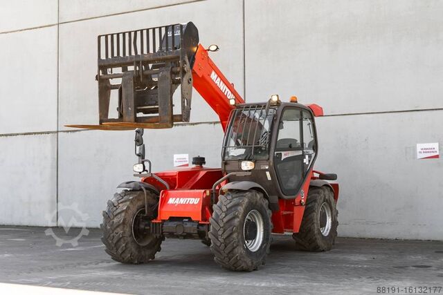 Телескопический погрузчик Manitou MHT 780