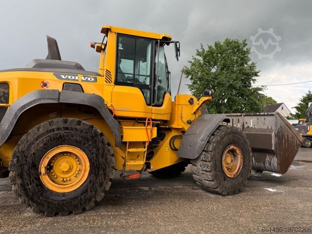 Погрузчик с колёсным шасси VOLVO L 120 H