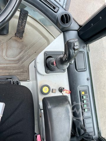 Погрузчик с колёсным шасси O&K L 8.5  - Schaufel - Palettengabel- 4717 Betriebs