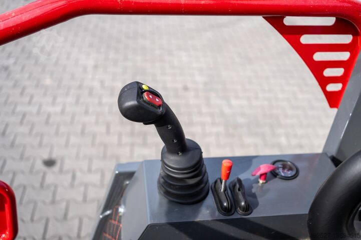 Колесный погрузчик KINGWAY DEUTSCHLAND e. K. Radlader FARMER 812 KINGWAY Euro 5 25PS