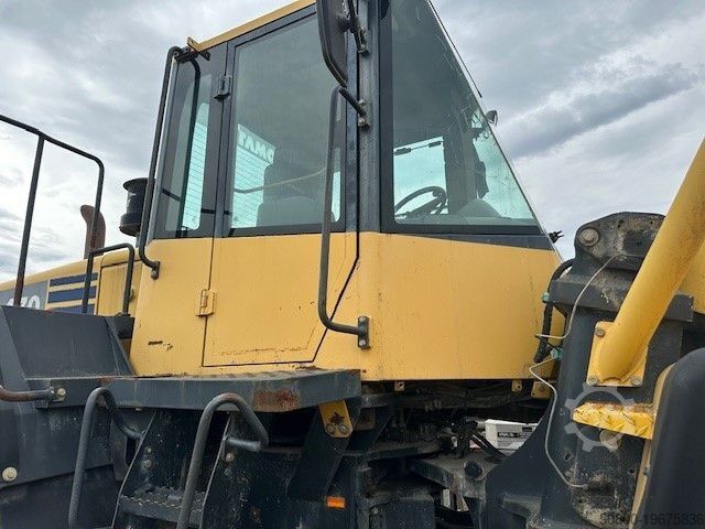 Погрузчик с колёсным шасси KOMATSU WA 470-6, Schaufel mit Zähne 4,3m³