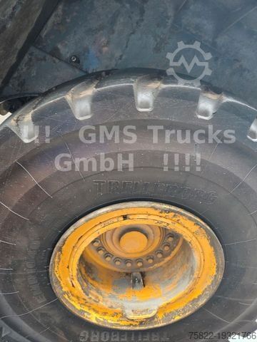 Погрузчик с колёсным шасси LIEBHERR L 576 2+2 / German / Waage / Klima / ZSA