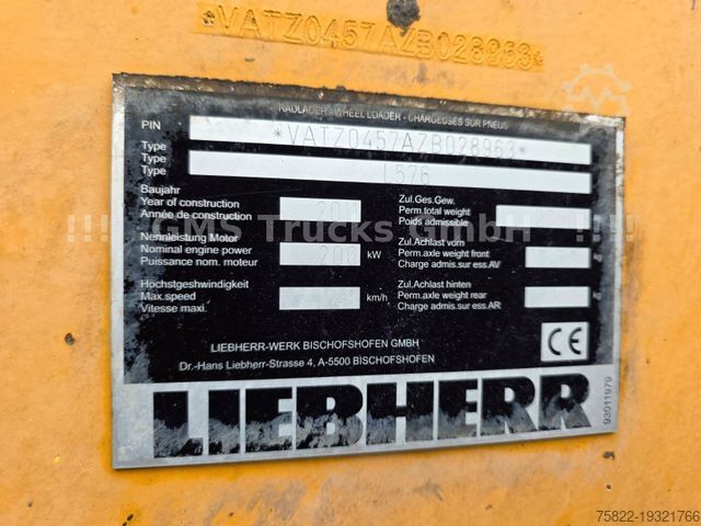 Погрузчик с колёсным шасси LIEBHERR L 576 2+2 / German / Waage / Klima / ZSA