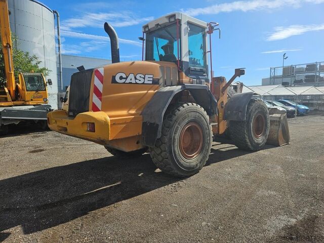 погрузчик с колесным приводом CASE 621 D