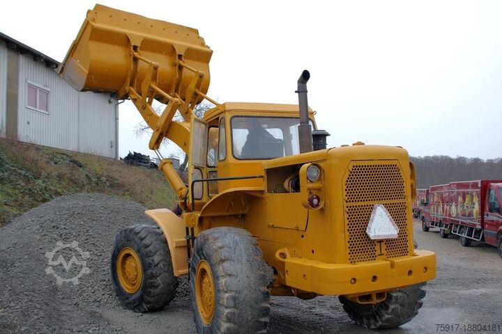 Погрузчик с колёсным шасси CAT 966 C