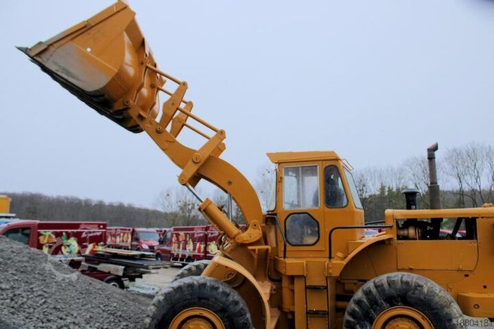 Погрузчик с колёсным шасси CAT 966 C