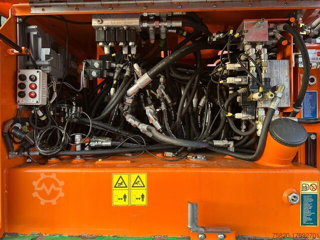 Вездеходный кран Sennebogen 608 MULTICRANE/ROUGH TERRAIN CRANE + JIB