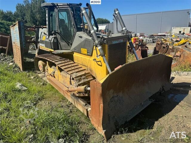 Нивелировочная машина Komatsu D65EX Dozer