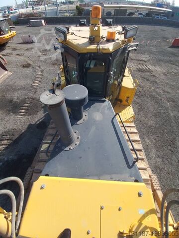 Нивелировочная машина Komatsu D155A-6R (4 pieces available in Abu Dhabi)