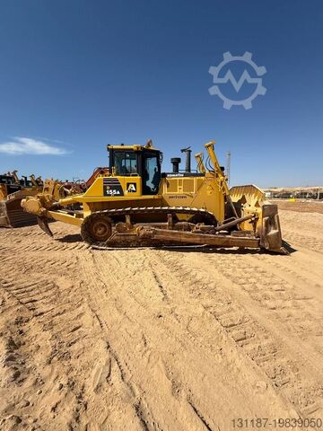 Нивелировочная машина Komatsu D155A-6R (4 pieces available in Abu Dhabi)