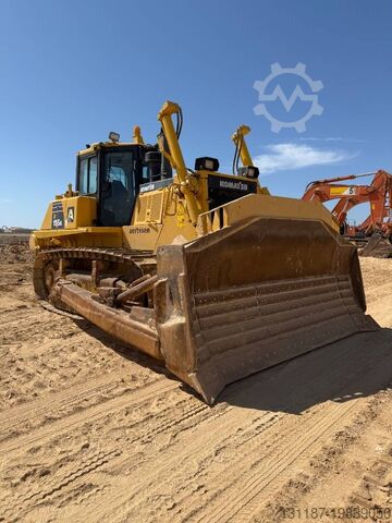 Нивелировочная машина Komatsu D155A-6R (4 pieces available in Abu Dhabi)