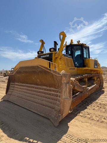 Нивелировочная машина Komatsu D155A-6R (4 pieces available in Abu Dhabi)