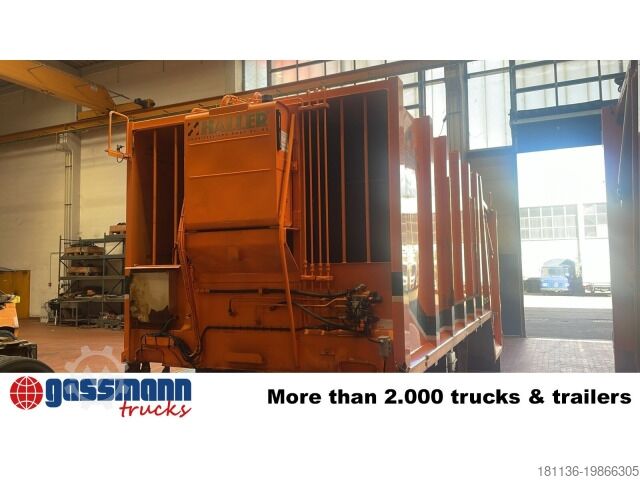 Сельскохозяйственная машина  M21X2C mit Zöller Schüttung