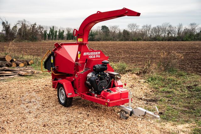 Измельчитель мощностью 35 л.с. с дорожной лицензией Brugger HX16 Pro Benzin-Holzhächsler