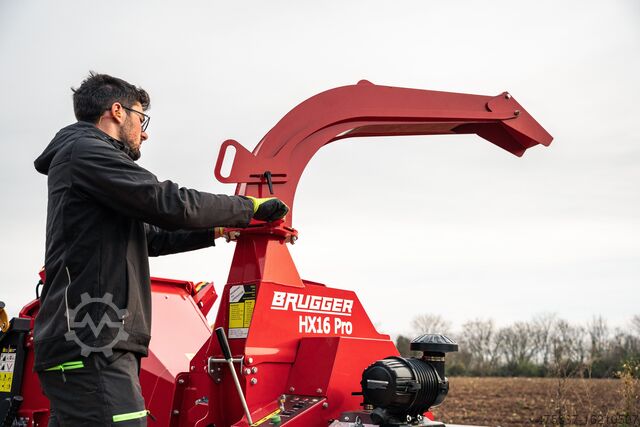 Измельчитель мощностью 35 л.с. с дорожной лицензией Brugger HX16 Pro Benzin-Holzhächsler