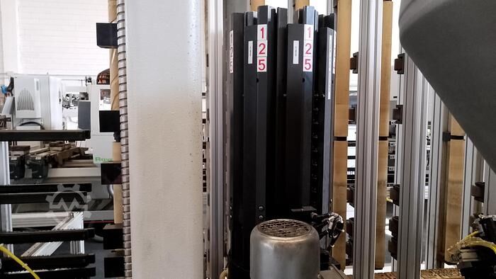 Вертикальный обрабатывающий центр Brema Vektor 30-13