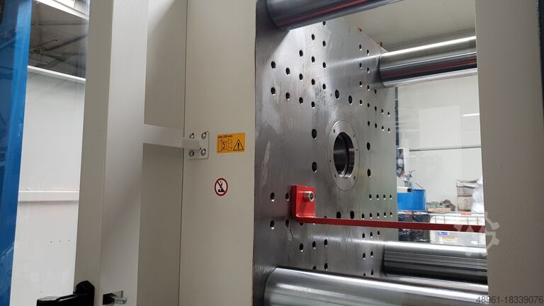 Машина для литья под давлением KraussMaffei 250-1400CX (225)