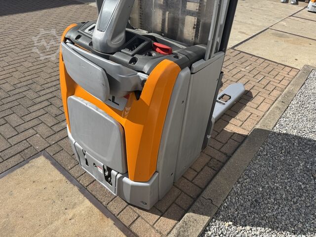 VS-22319 Электрический трехсекционный штабелер Still с начальным подъемом, 4266 мм STILL EXVSF14